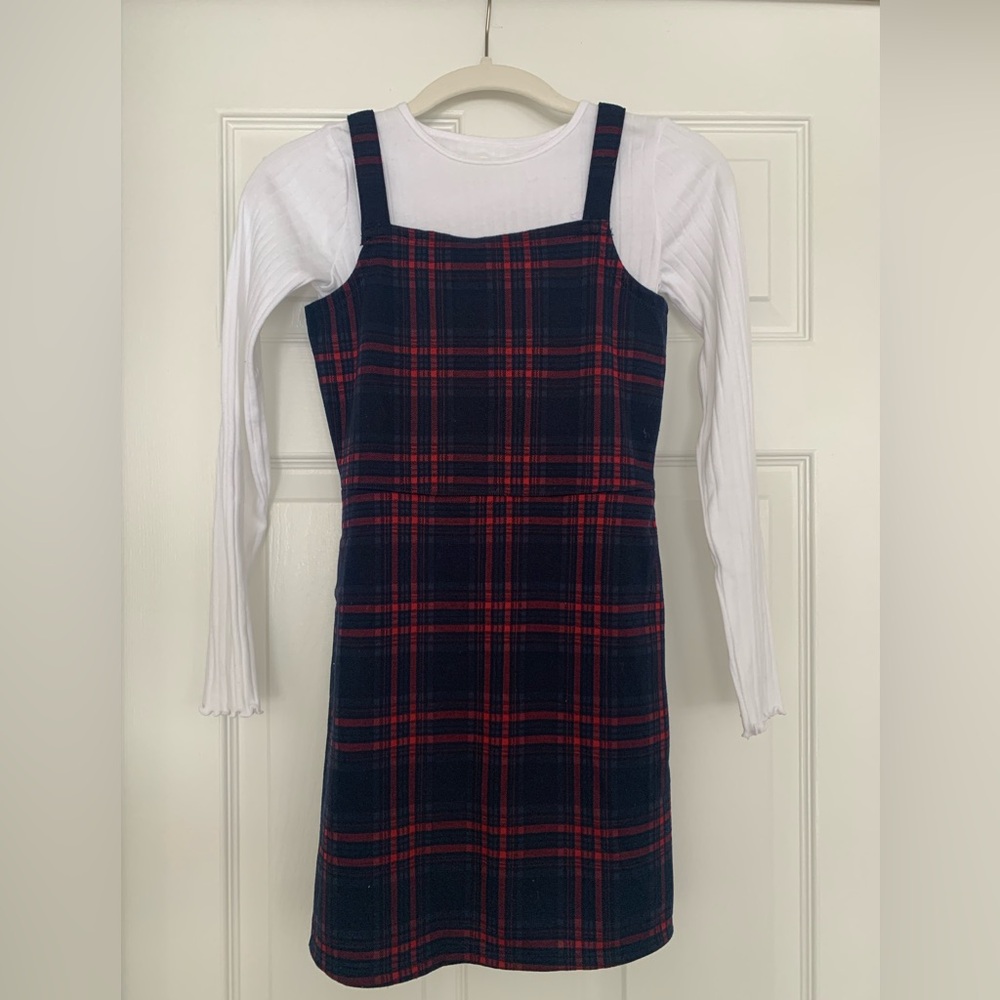 Abercrombie plaid jumper.  Like new.  Size 9/10